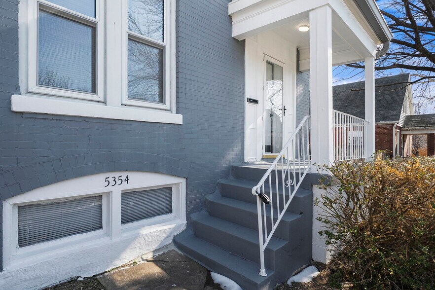 Building Photo - 5354 Gilson Ave