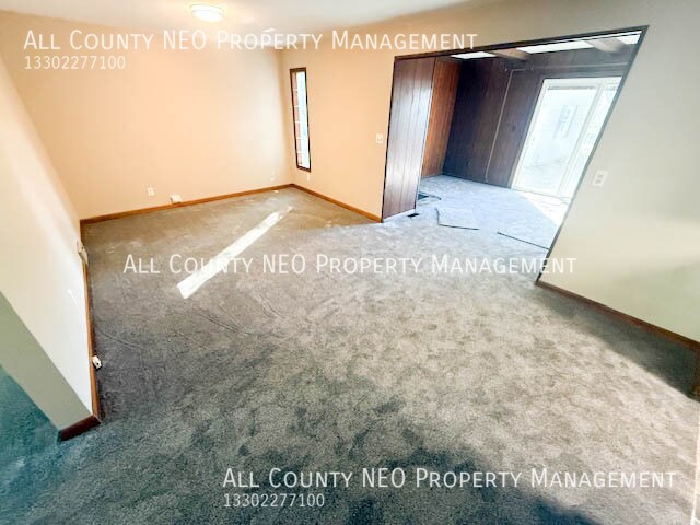 Building Photo - 2192 Hoch Dr