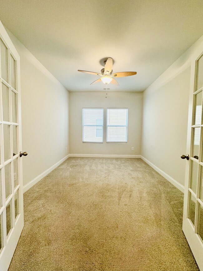 Building Photo - 2422 Capri Ct