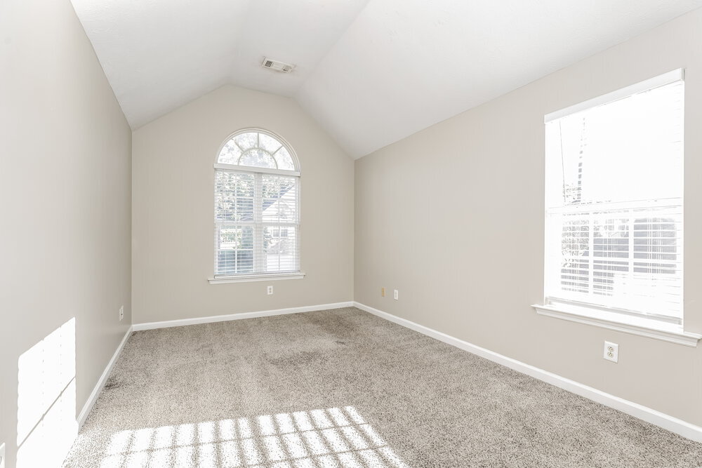 Building Photo - 5555 Craftwood Dr