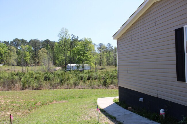 Building Photo - 818 W Grantville Rd