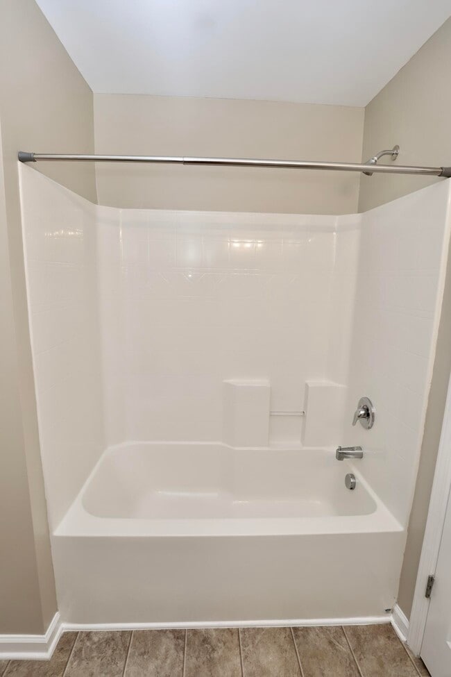 Building Photo - 1761 Nicholas Dr