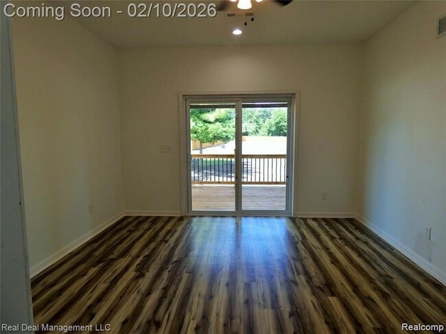 Building Photo - 485 Upland Ave