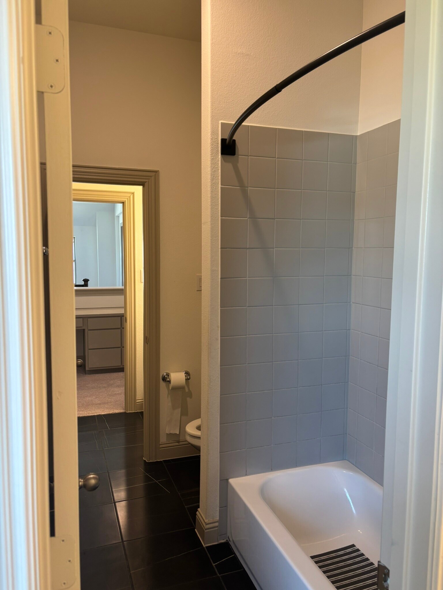 Building Photo - 1702 Trellis Dr