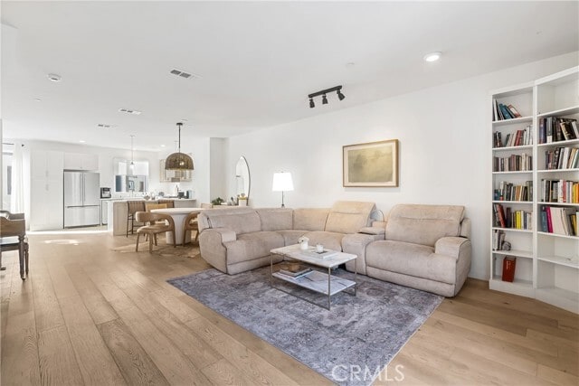 Building Photo - 2581 Arvia St