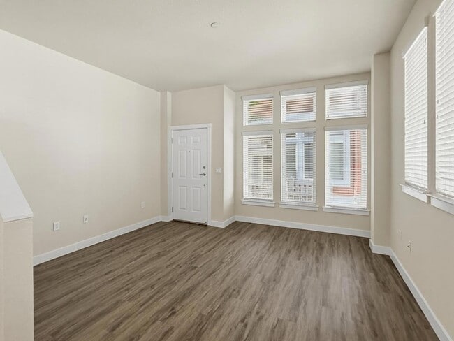 Building Photo - 830 Frederick Commons