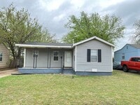 Building Photo - 2 Bed 1 Bath