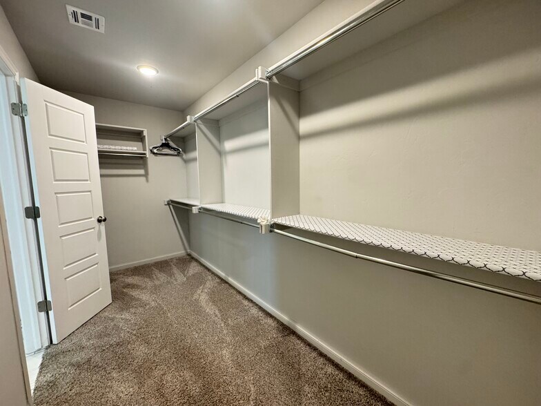 Building Photo - 9104 SW 47th St