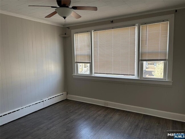 Building Photo - 106 Grand St