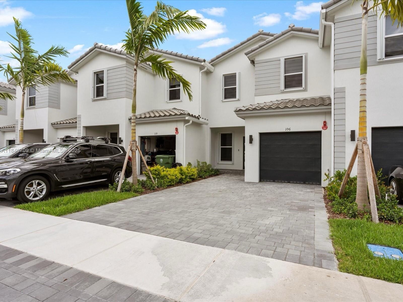 Building Photo - 106 SW 184th Pl
