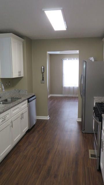 Building Photo - 944 Aspen Dr