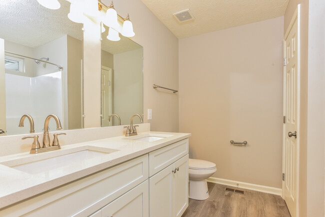 Building Photo - 5115 Mountain Breeze Ct
