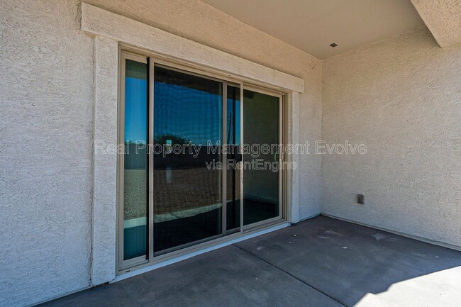 Building Photo - 3032 N 310th Ln