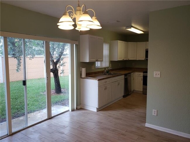 Building Photo - 2270 SW 87th Way