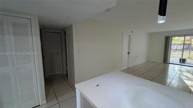 Building Photo - 4111 Stirling Rd