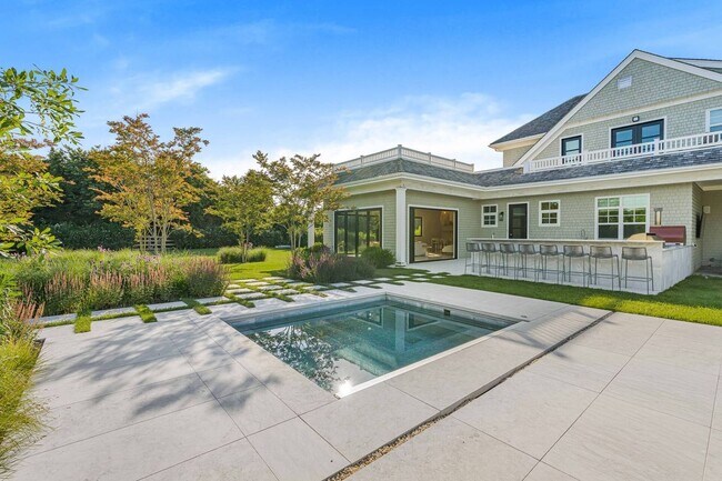 Building Photo - 127 Greenleaf Ln