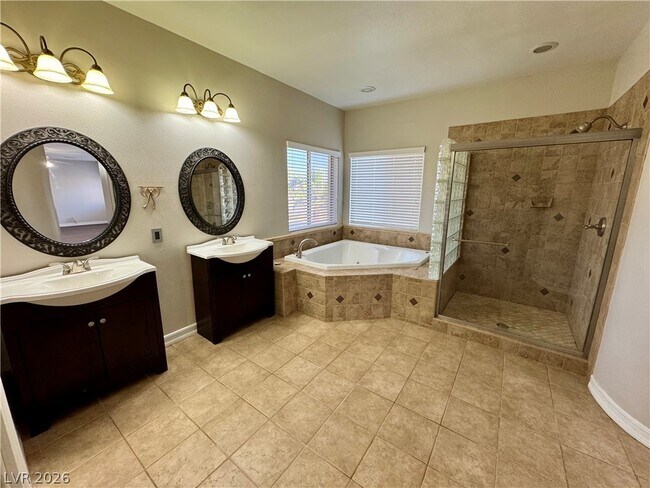 Building Photo - 6586 W Diablo Dr