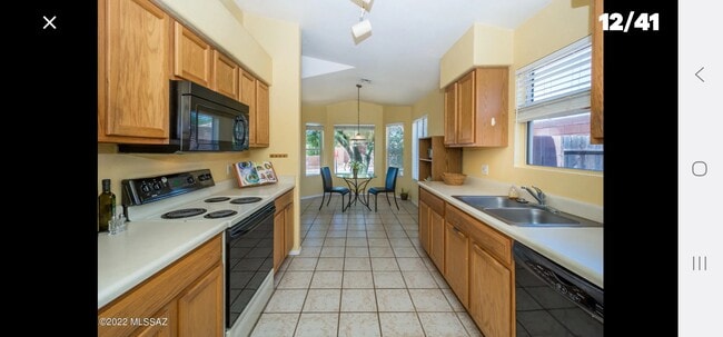 Building Photo - 12740 N Owl Head Canyon Rd