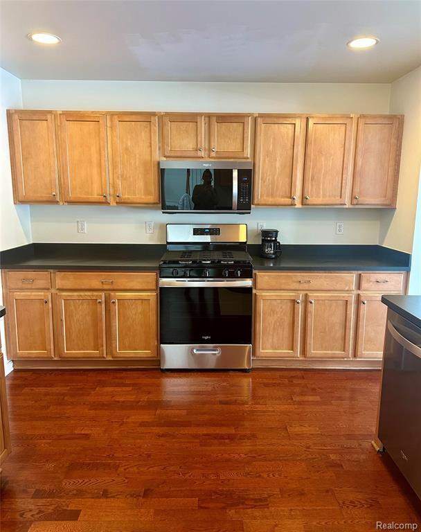 Building Photo - 149 S Vista