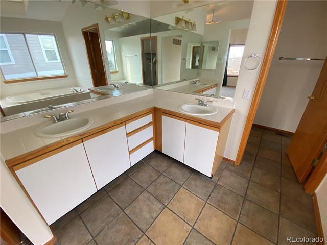 Building Photo - 9292 Sand Hill Trail