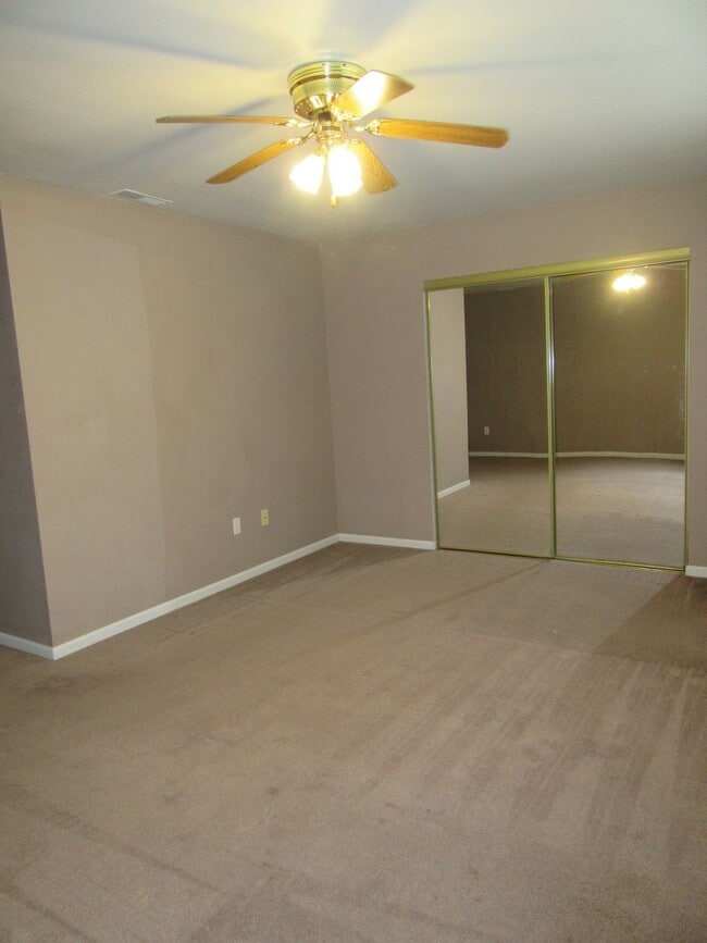 Building Photo - Available July 1st