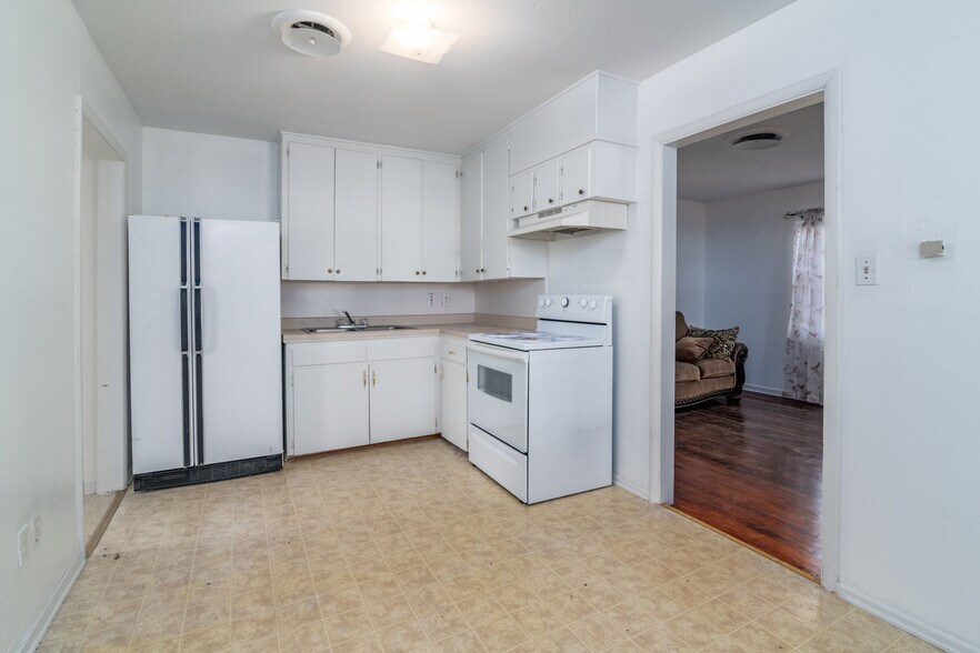 Kitchen - 1005 S 3rd St