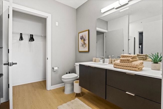 Building Photo - Michigan Place Apartments