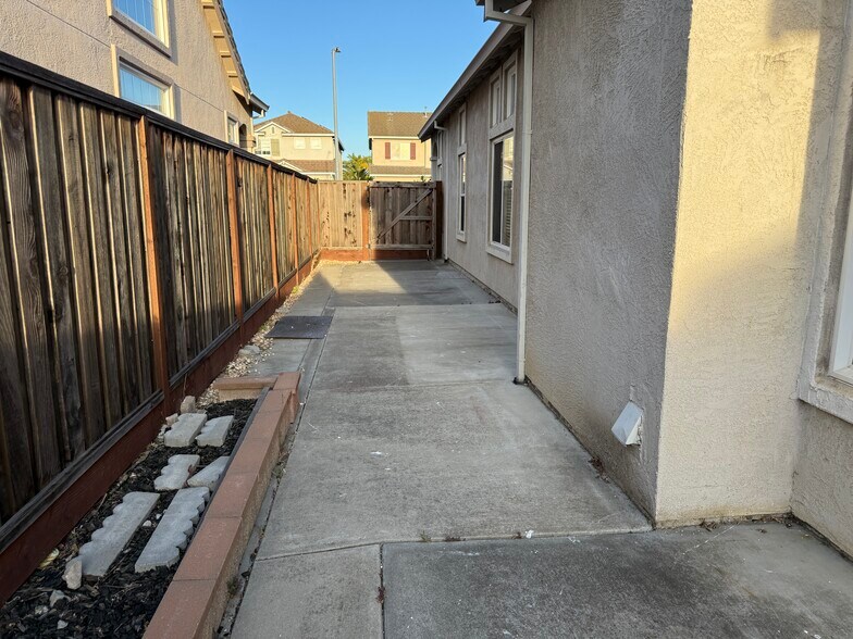 Building Photo - 278 Havenwood Cir