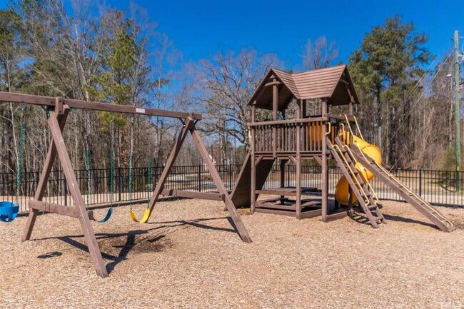Building Photo - 2719 Masonboro Ferry Dr