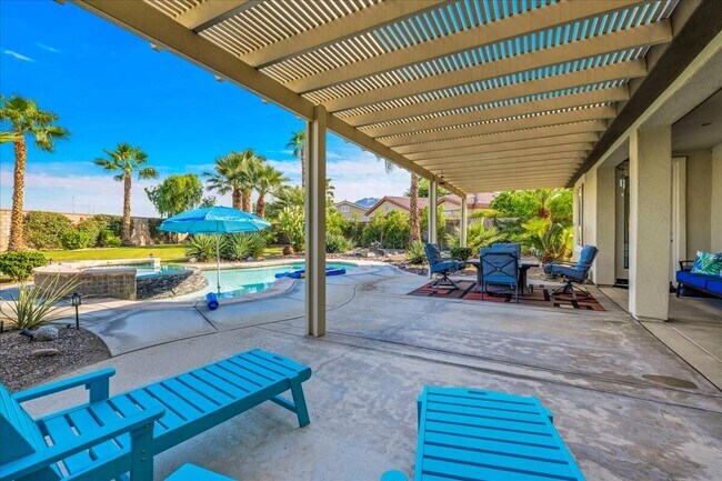 Building Photo - 60636 Desert Shadows Dr