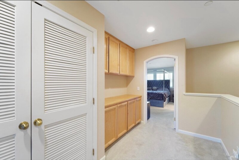 Building Photo - 2931 Edgewater Dr