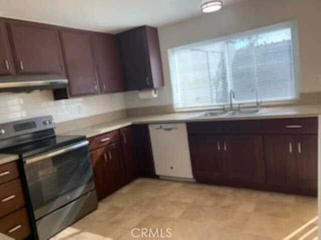 Building Photo - 4555 Larwin Ave