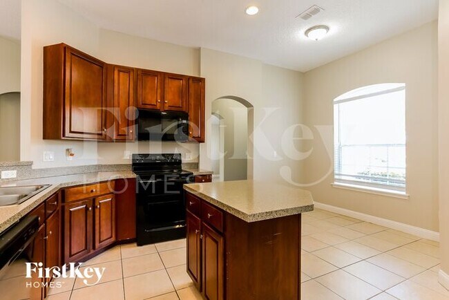 Building Photo - 86353 Sand Hickory Trail