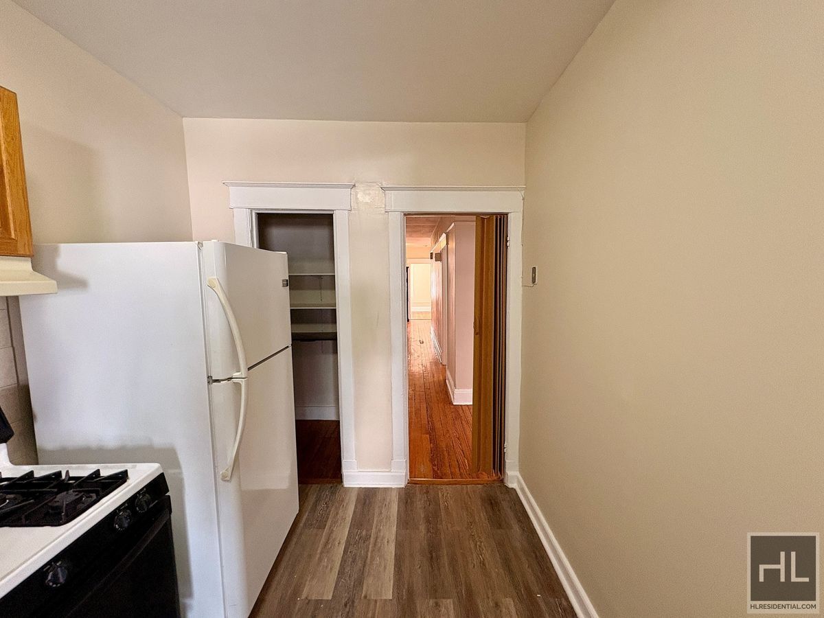 Building Photo - McLean avenue, Yonkers