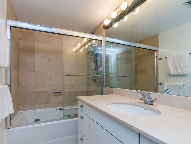 Building Photo - 75 Cambridge Pky