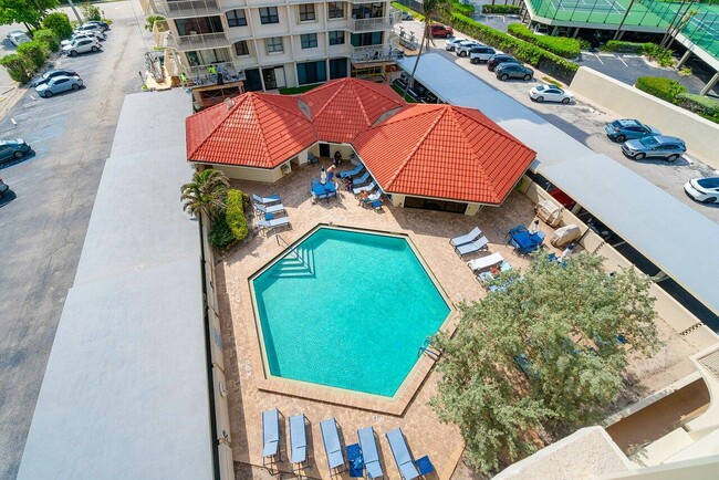 Building Photo - 5480 N Ocean Dr