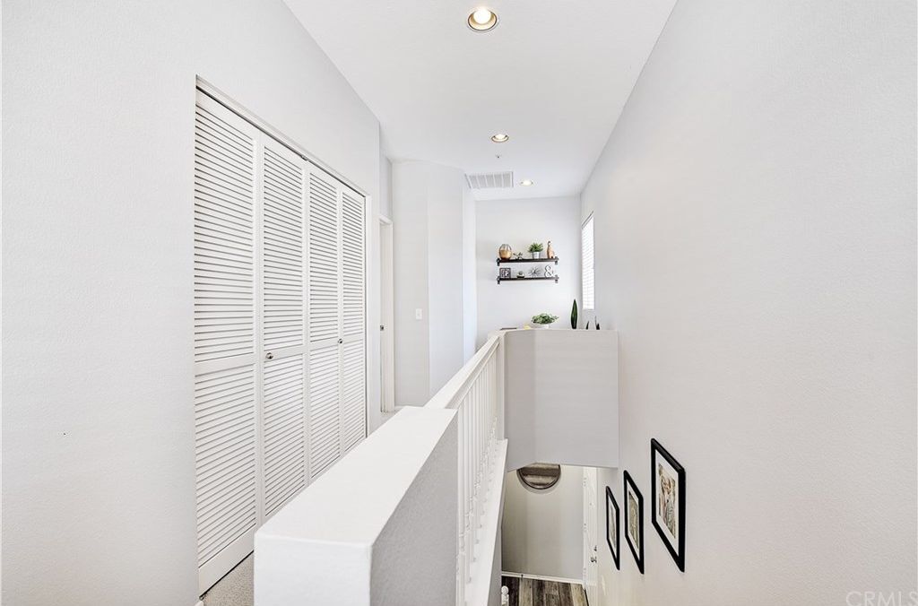 Building Photo - 20 Trofello Ln