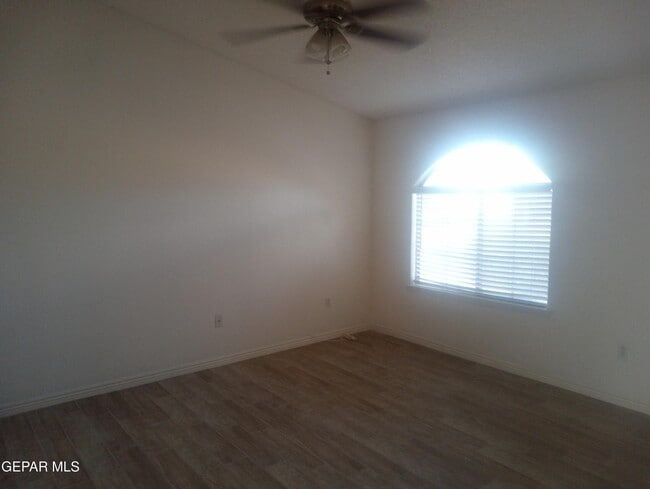 Building Photo - 13975 Vaquero Rock Dr