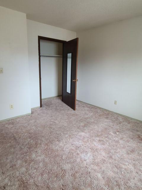 Building Photo - 2 bedroom in Billings MT 59102