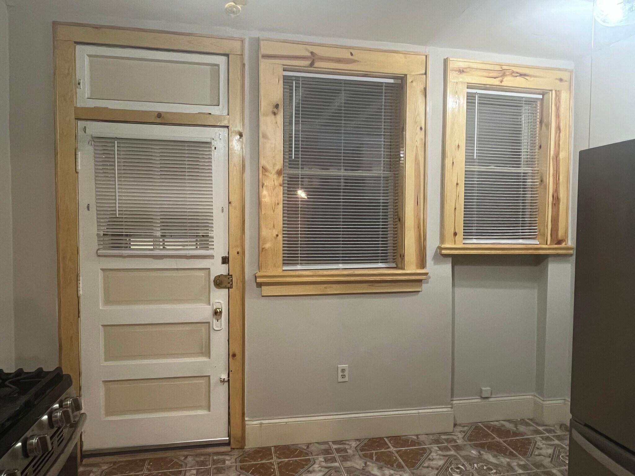 There are 3 windows in the kitchen - 7619 S Phillips Ave