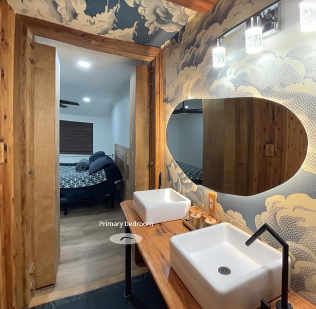 Building Photo - 8231 St Lo Rd