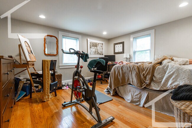 Building Photo - 15 Gordon St