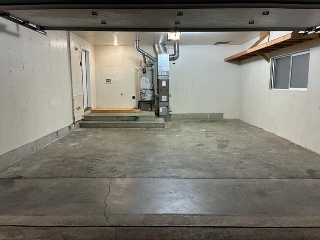 Building Photo - 15810-15810 94th Ave Ct E