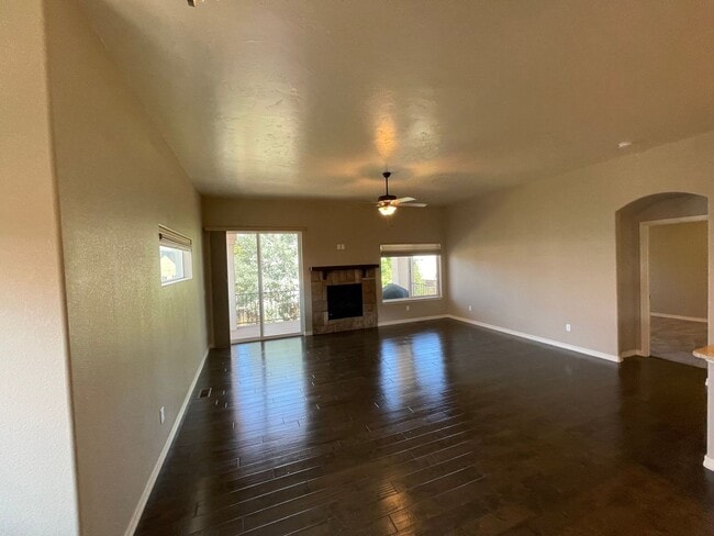 Building Photo - AMAZING TOWNHOME RIGHT OFF NORTH GATE CLOSE TO AFA & MONUMENT!!!!!!