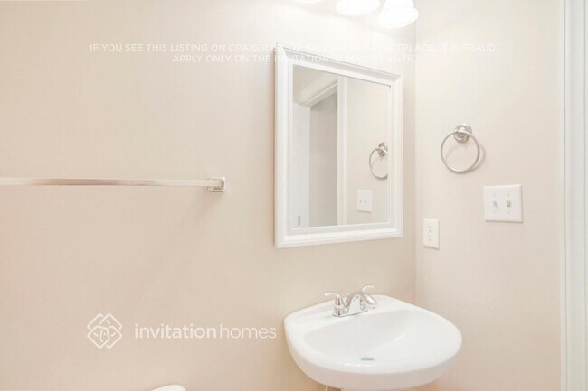 Building Photo - 235 Keller Dr