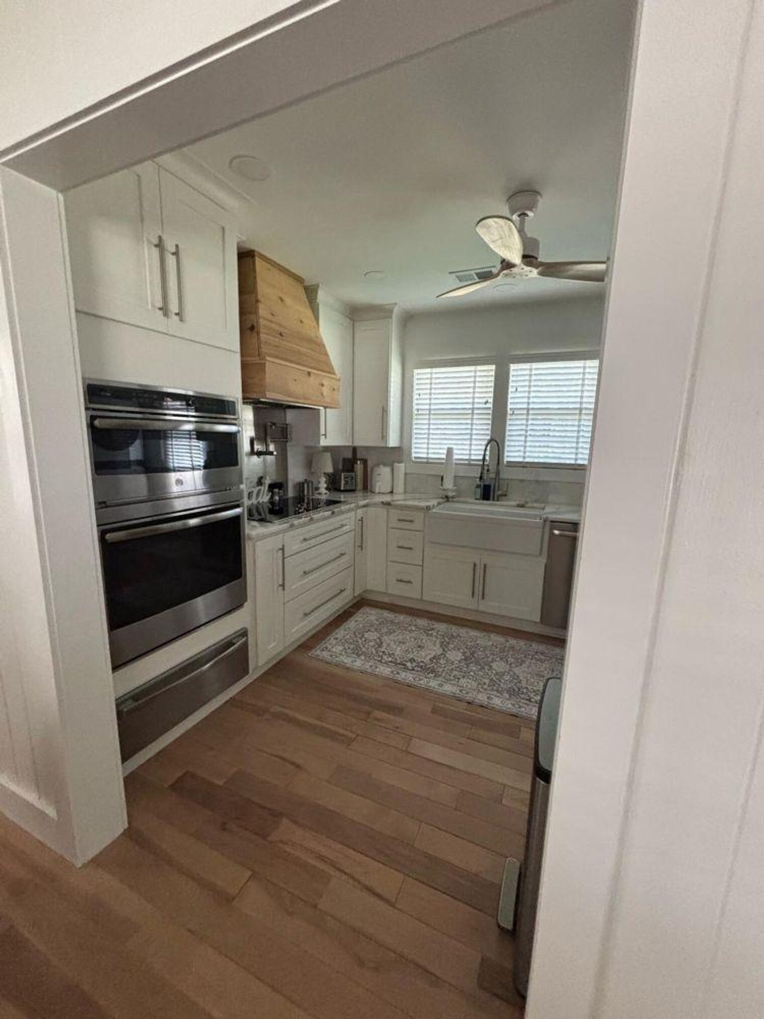 Building Photo - 519 35th Ave N