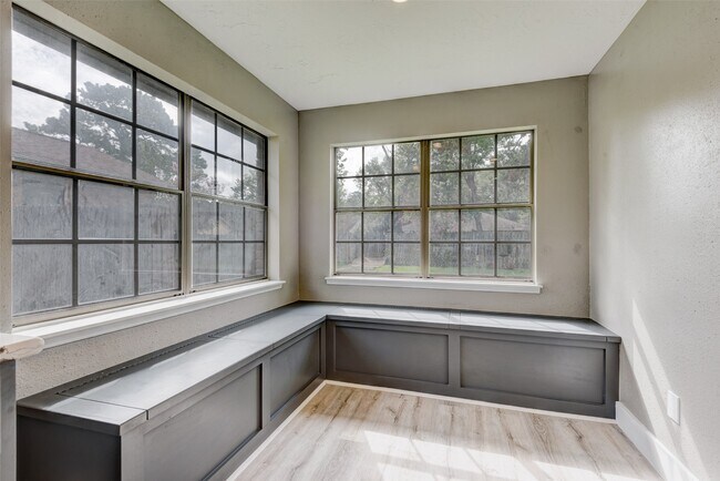Building Photo - 21322 Greenham Dr