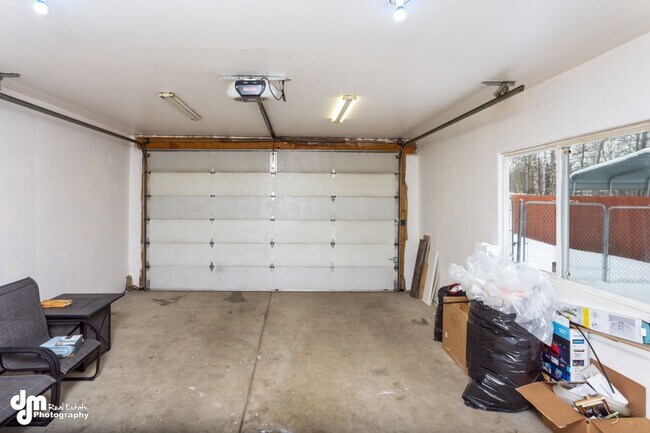 Building Photo - 76th Ave Duplex