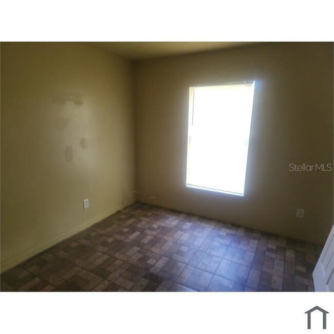 Building Photo - 3206 E Mohawk Ave