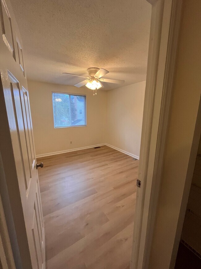 Bedroom #3 - 9908 Whitney Cir